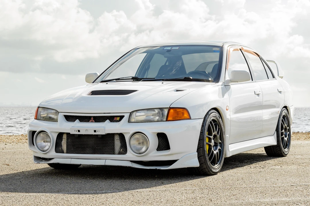 1997 Mitsubishi Lancer Evolution IV 6th Gen - Image 7 of 28