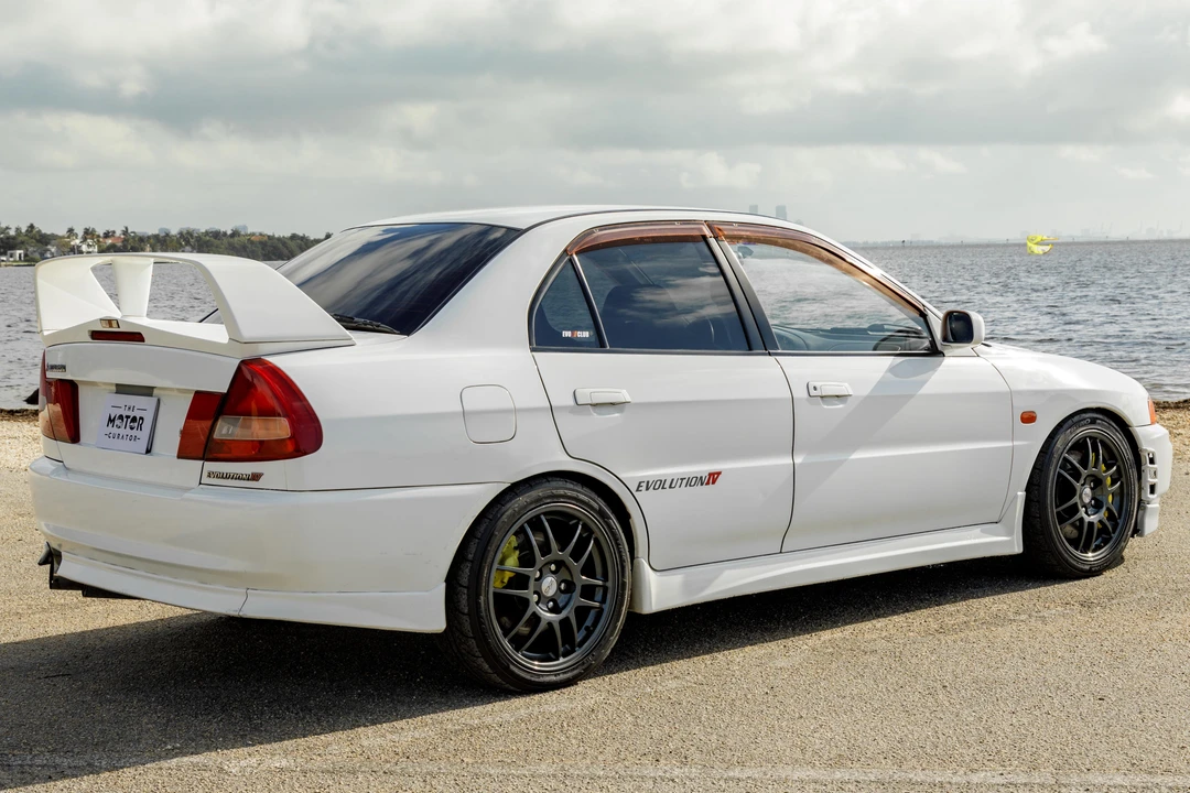 1997 Mitsubishi Lancer Evolution IV 6th Gen - Image 13 of 28