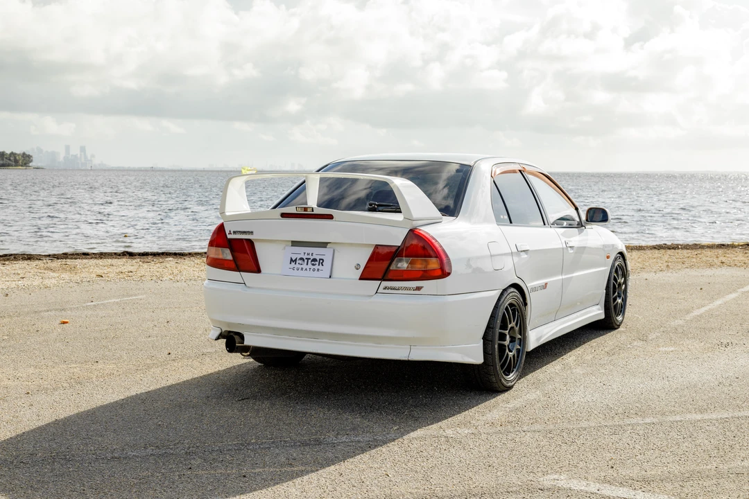 1997 Mitsubishi Lancer Evolution IV 6th Gen - Image 12 of 28