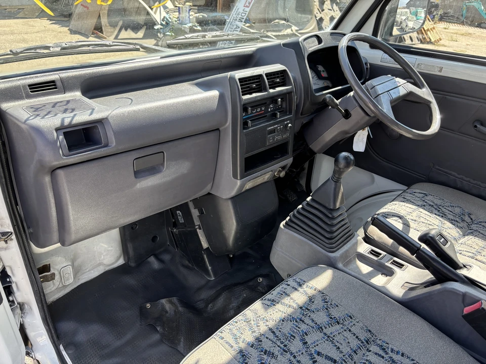 1997 Mitsubishi Minicab 5th Gen - Image 27 of 31