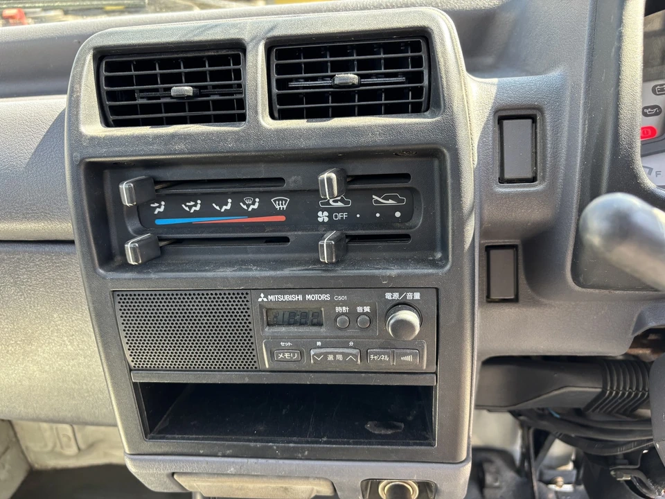 1997 Mitsubishi Minicab 5th Gen - Image 21 of 31