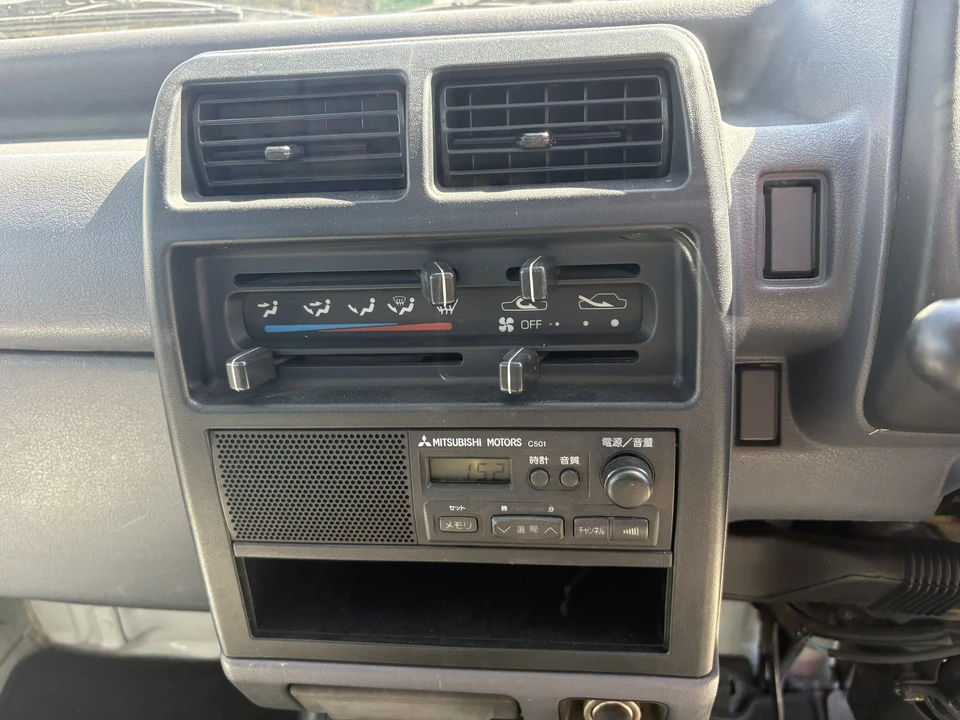 1997 Mitsubishi Minicab 5th Gen - Image 17 of 31