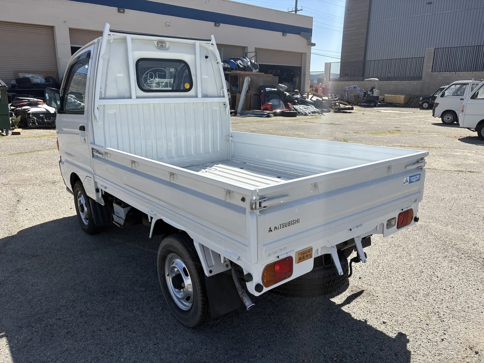 1997 Mitsubishi Minicab 5th Gen - Image 5 of 31