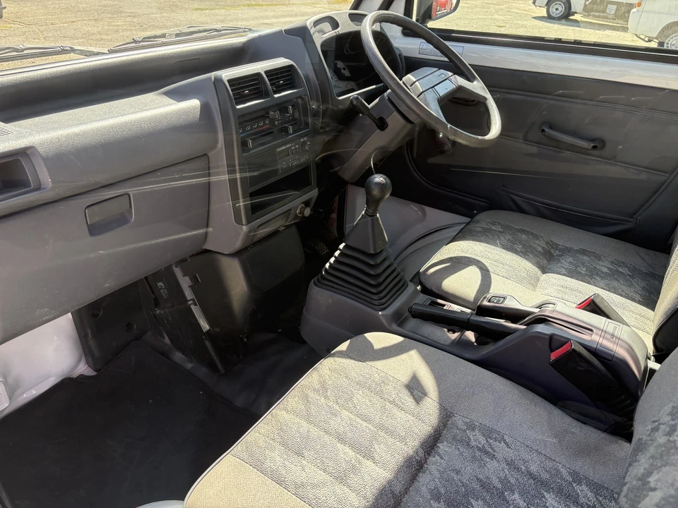 1997 Mitsubishi Minicab 5th Gen - Image 25 of 31