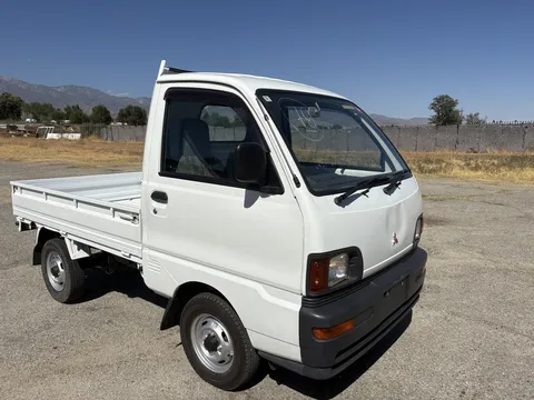 1997 Mitsubishi Minicab 5MT 2Hi-4Hi-4Low Part-Time 4WD 660CC
