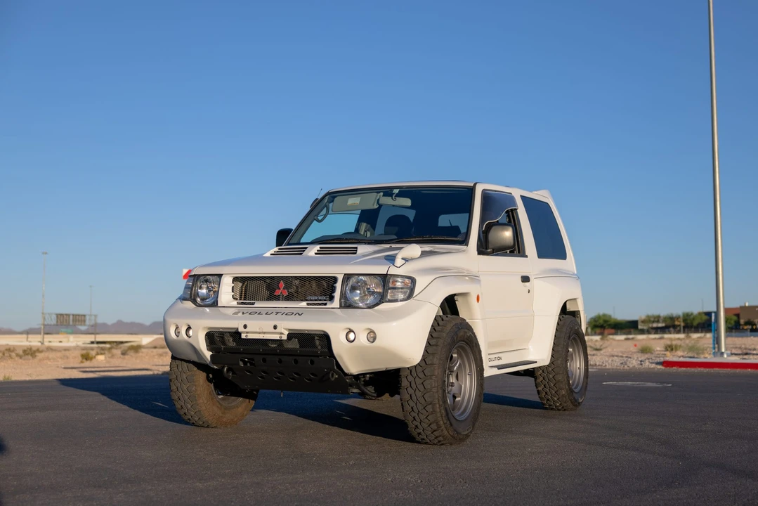1997 Mitsubishi Pajero/Montero 2nd Gen - Image 5 of 31