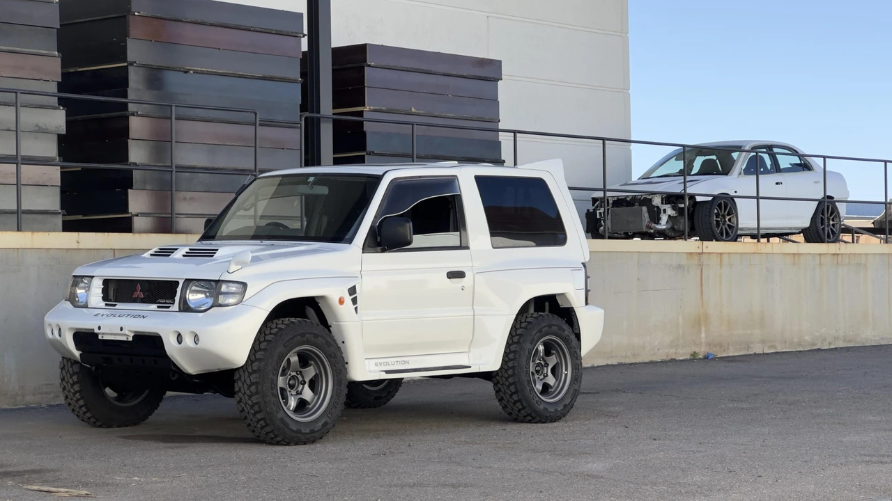 1997 Mitsubishi Pajero/Montero 2nd Gen - Image 7 of 31