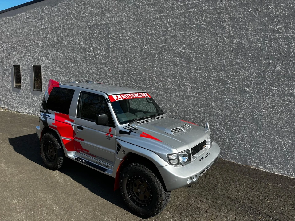 1997 Mitsubishi Pajero/Montero 2nd Gen - Image 25 of 31