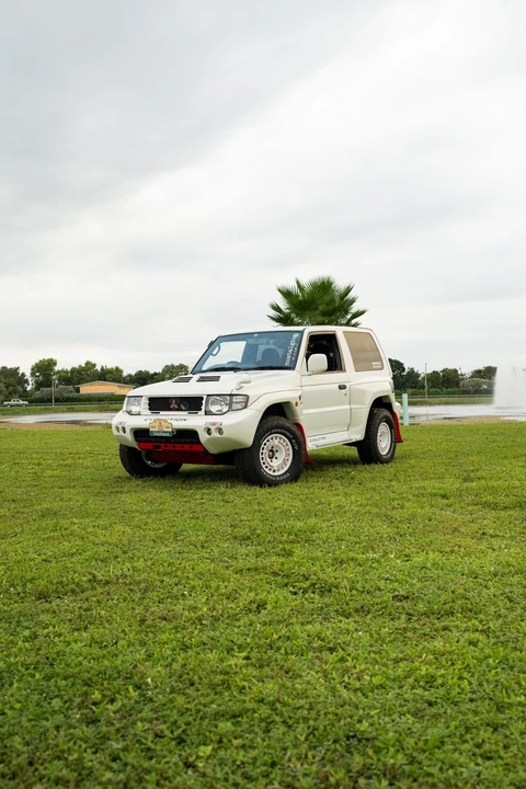 1997 Mitsubishi Pajero/Montero 2nd Gen - Image 6 of 31