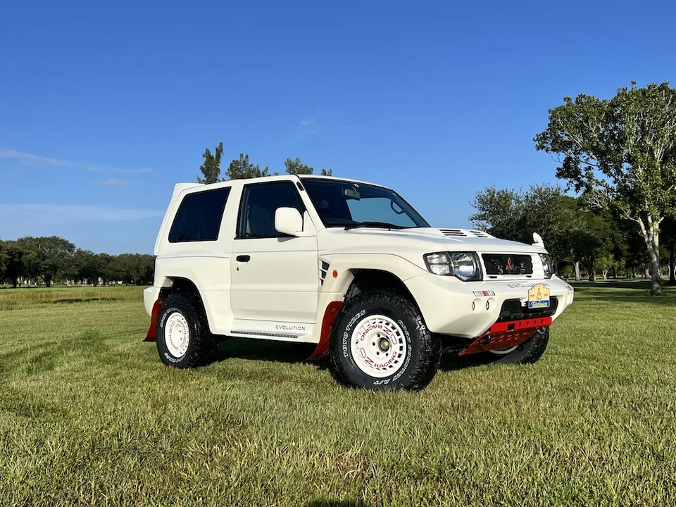 1997 Mitsubishi Pajero/Montero 2nd Gen - Image 19 of 31