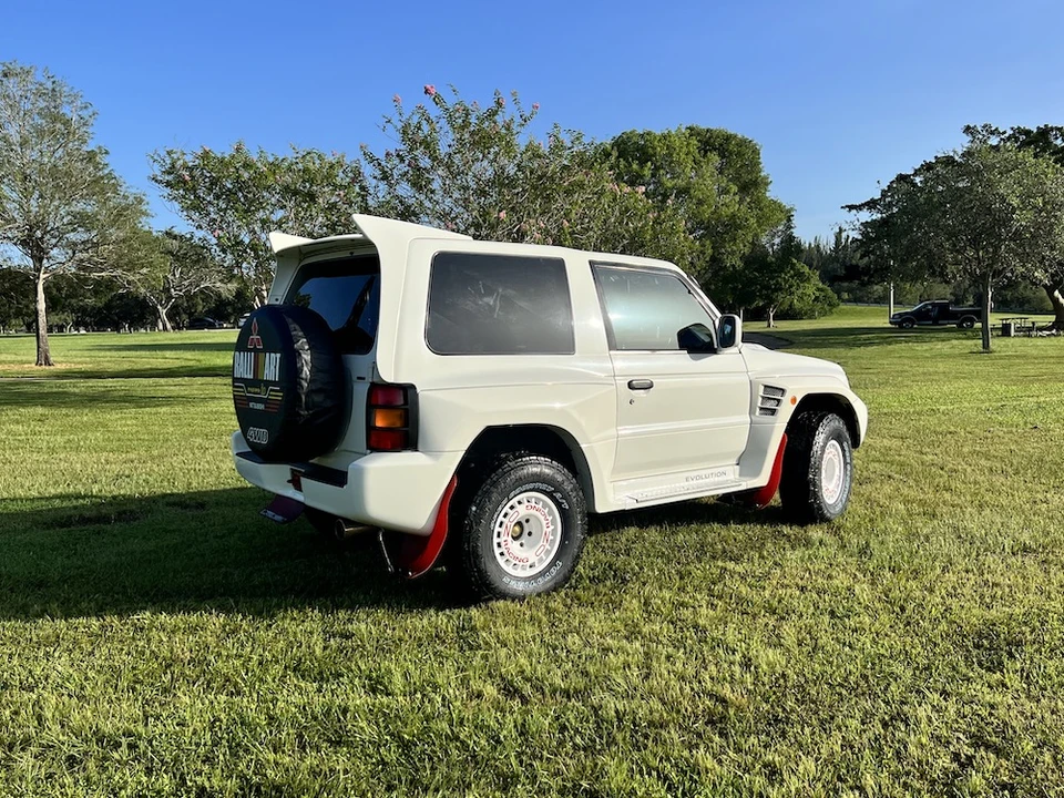 1997 Mitsubishi Pajero/Montero 2nd Gen - Image 16 of 31