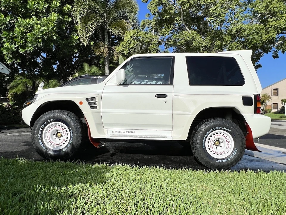 1997 Mitsubishi Pajero/Montero 2nd Gen - Image 10 of 31
