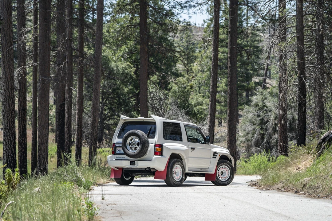 1997 Mitsubishi Pajero/Montero 2nd Gen - Image 7 of 31