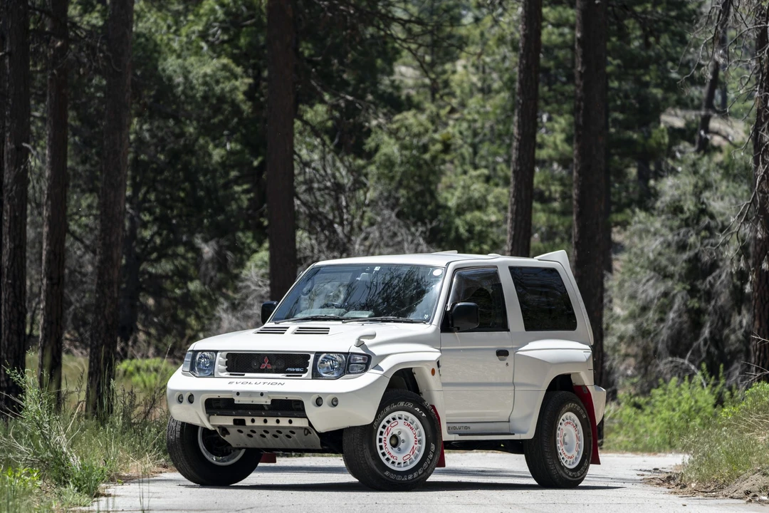 1997 Mitsubishi Pajero/Montero 2nd Gen - Image 3 of 31