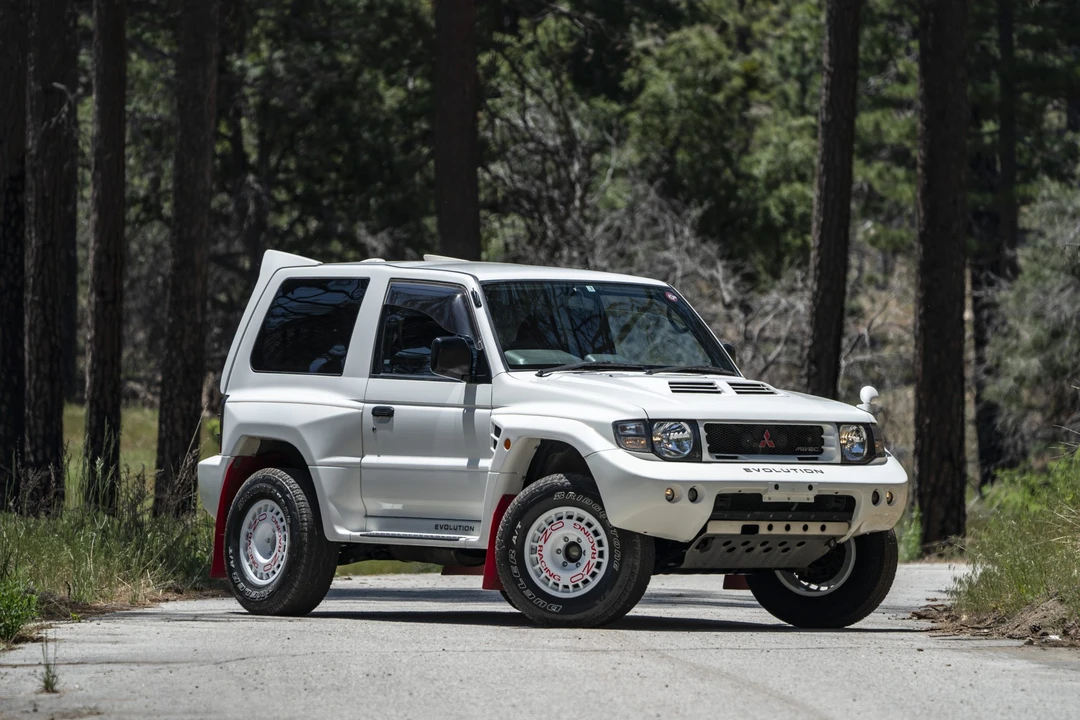 1997 Mitsubishi Pajero/Montero 2nd Gen - Image 13 of 31