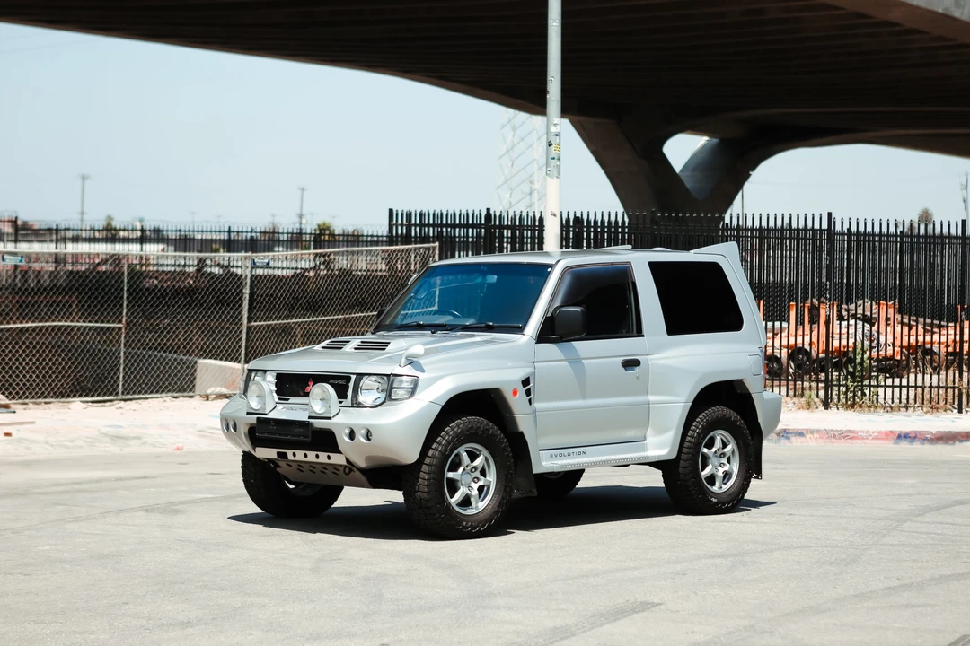 1997 Mitsubishi Pajero/Montero 2nd Gen - Image 8 of 31