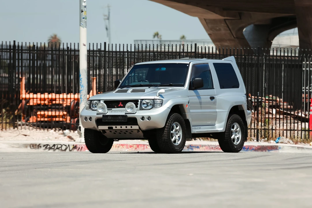 1997 Mitsubishi Pajero/Montero 2nd Gen - Image 4 of 31