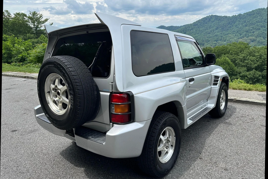1997 Mitsubishi Pajero/Montero 2nd Gen - Image 4 of 31