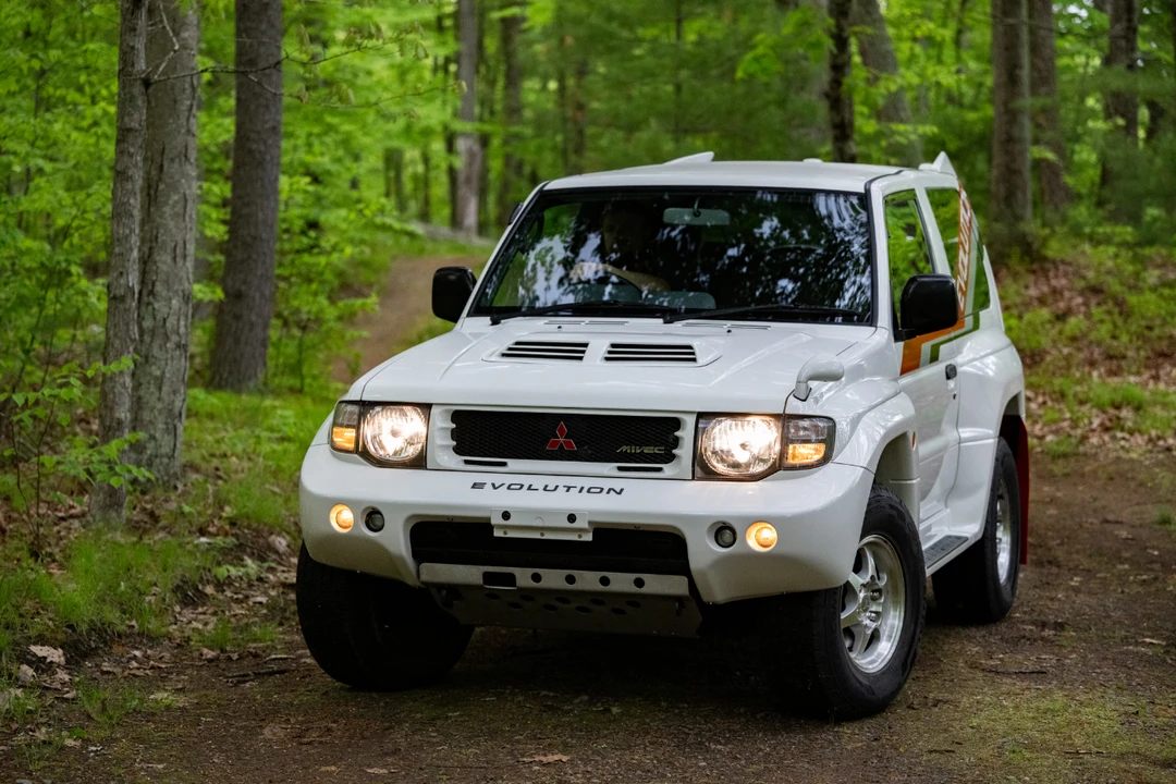 1997 Mitsubishi Pajero/Montero 2nd Gen - Image 4 of 31