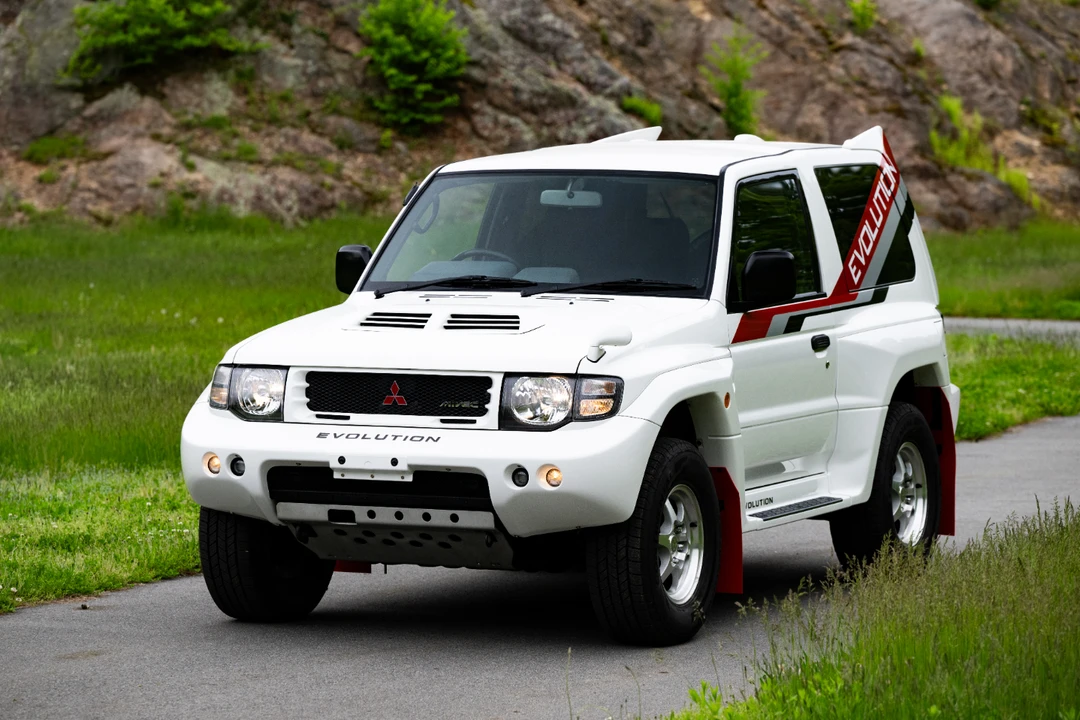 1997 Mitsubishi Pajero/Montero 2nd Gen - Image 6 of 31