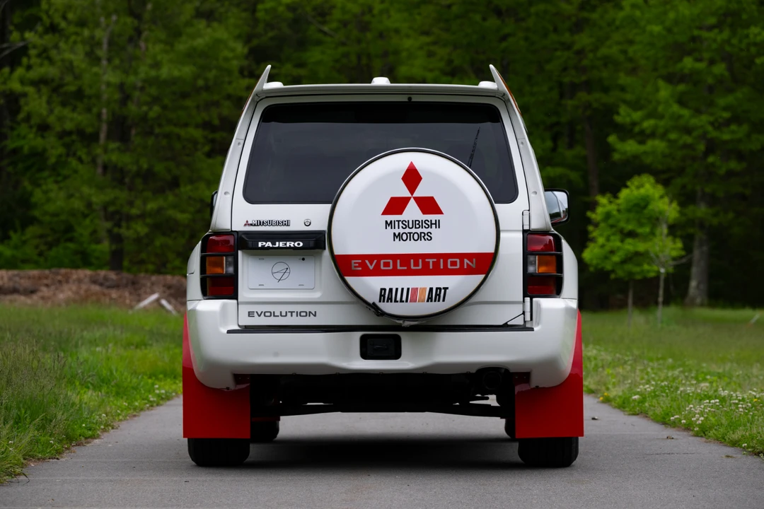 1997 Mitsubishi Pajero/Montero 2nd Gen - Image 10 of 31
