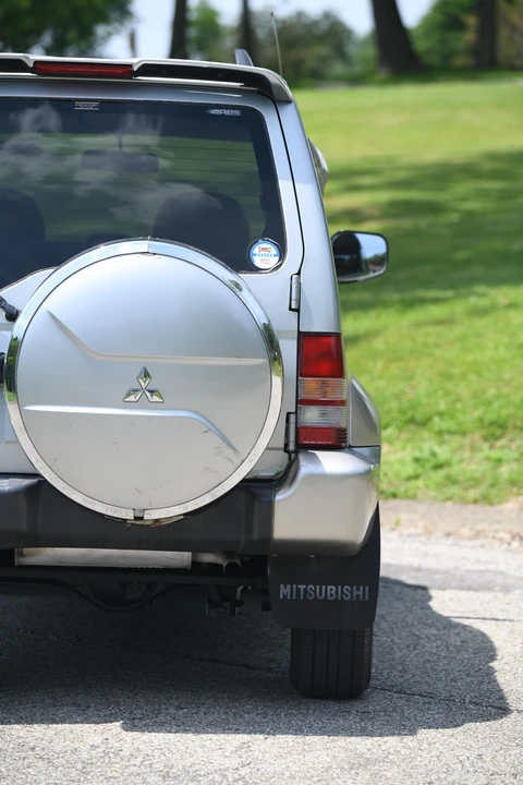 1997 Mitsubishi Pajero/Montero 2nd Gen - Image 31 of 31