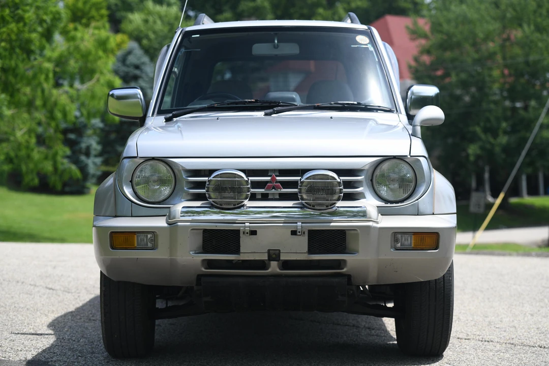 1997 Mitsubishi Pajero/Montero 2nd Gen - Image 2 of 31