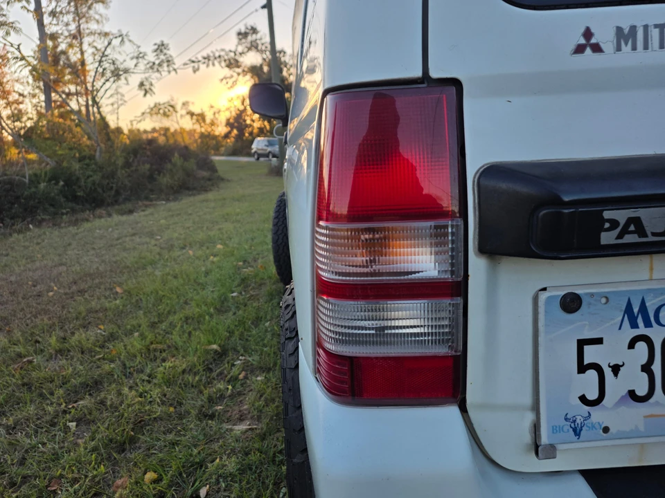 1997 Mitsubishi Pajero/Montero - Image 12 of 31