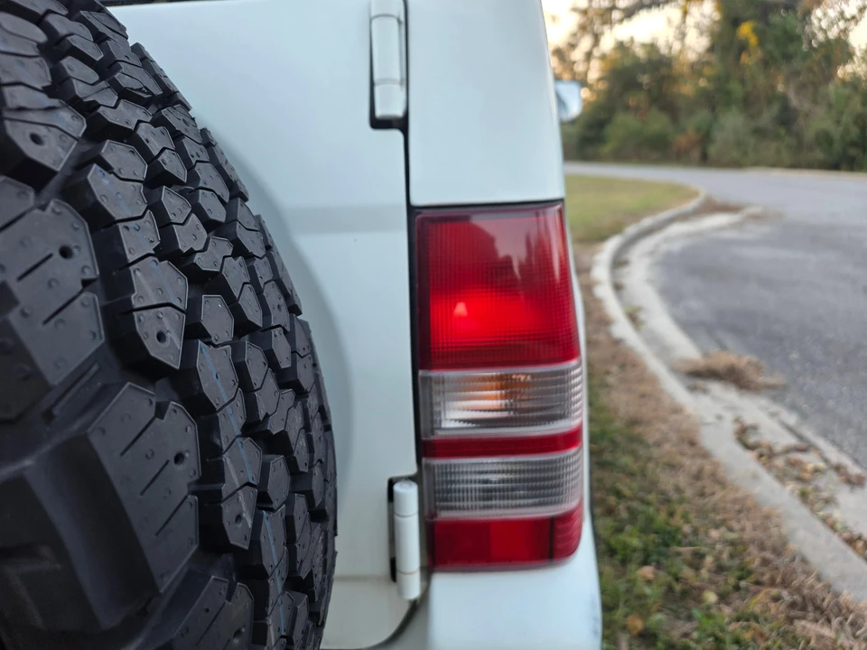 1997 Mitsubishi Pajero/Montero - Image 13 of 31