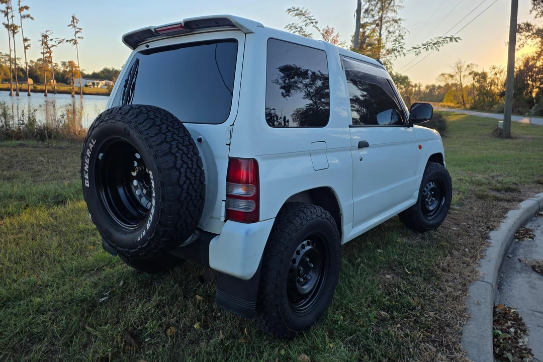 1997 Mitsubishi Pajero/Montero - Image 4 of 31
