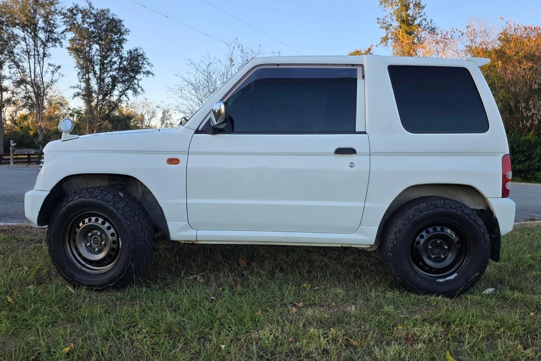 1997 Mitsubishi Pajero/Montero - Image 3 of 31