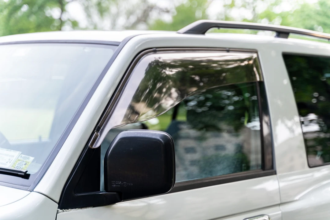 1997 Mitsubishi Pajero/Montero 2nd Gen - Image 29 of 31