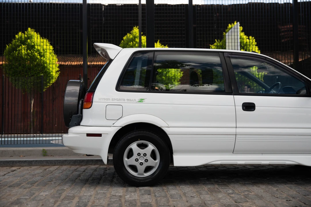 1997 Mitsubishi RVR 1st Gen - Image 25 of 31