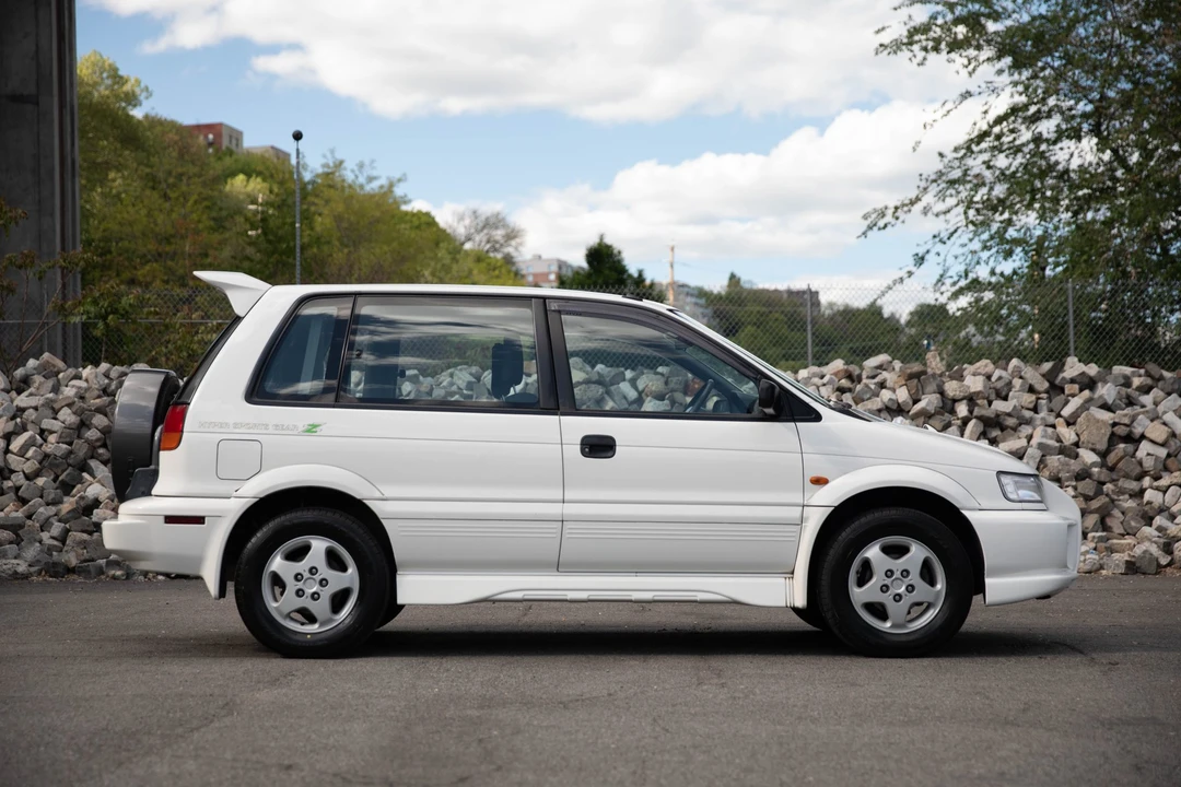 1997 Mitsubishi RVR 1st Gen - Image 23 of 31