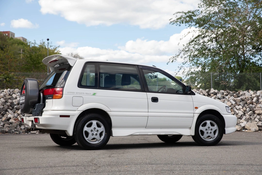 1997 Mitsubishi RVR 1st Gen - Image 22 of 31