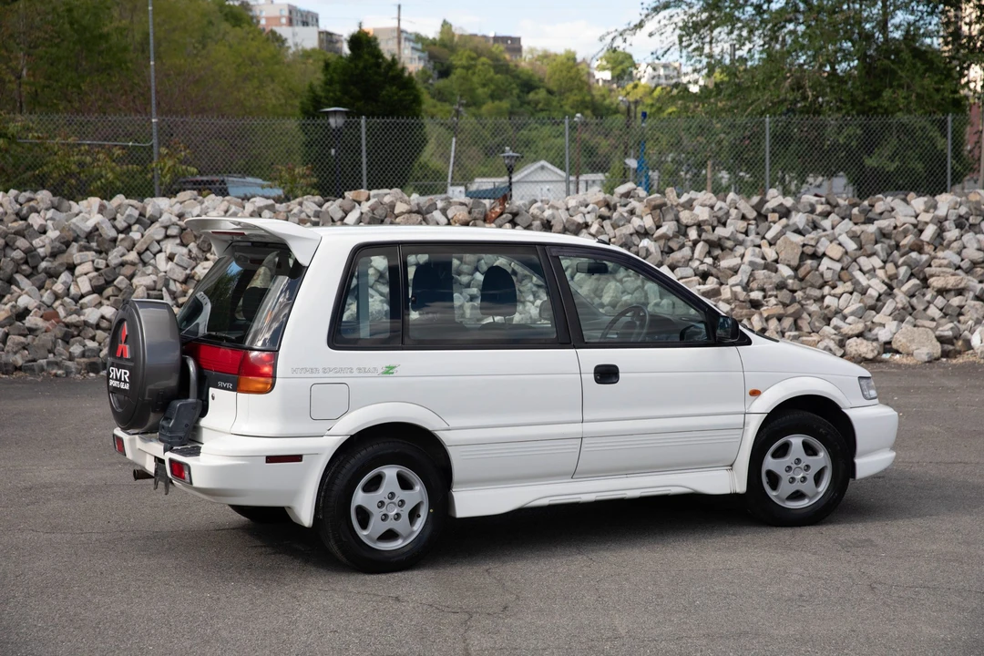 1997 Mitsubishi RVR 1st Gen - Image 21 of 31