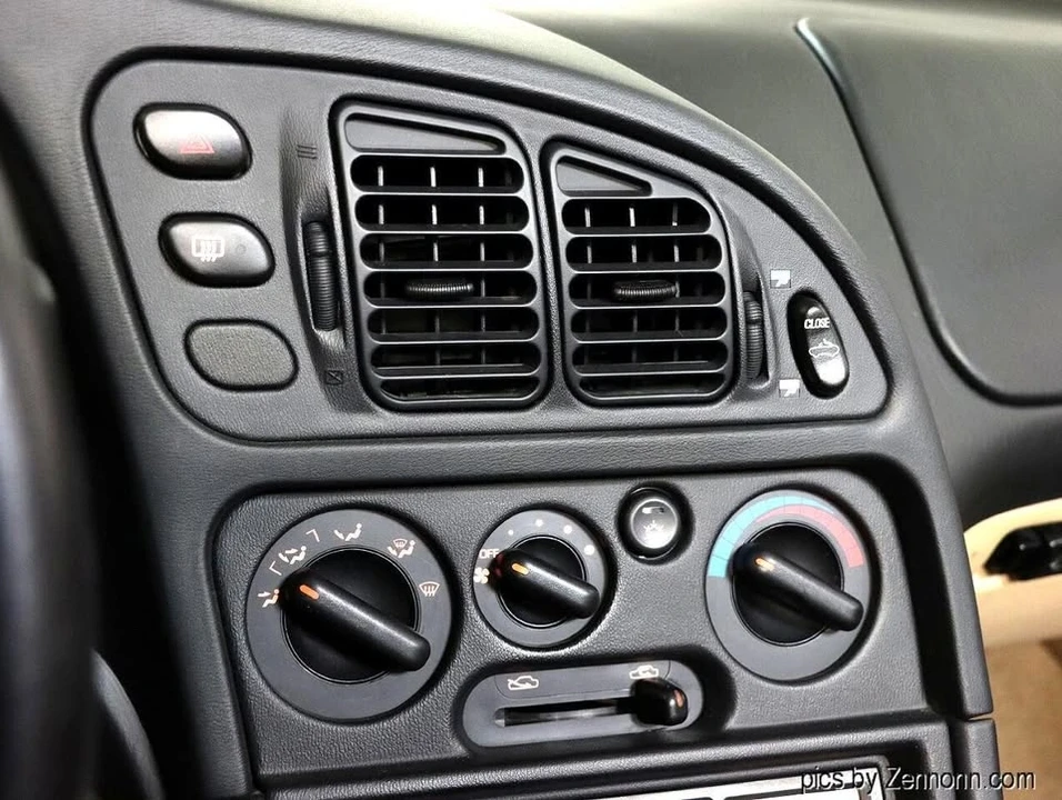 1997 Mitsubishi Eclipse 2nd Gen - Image 15 of 18