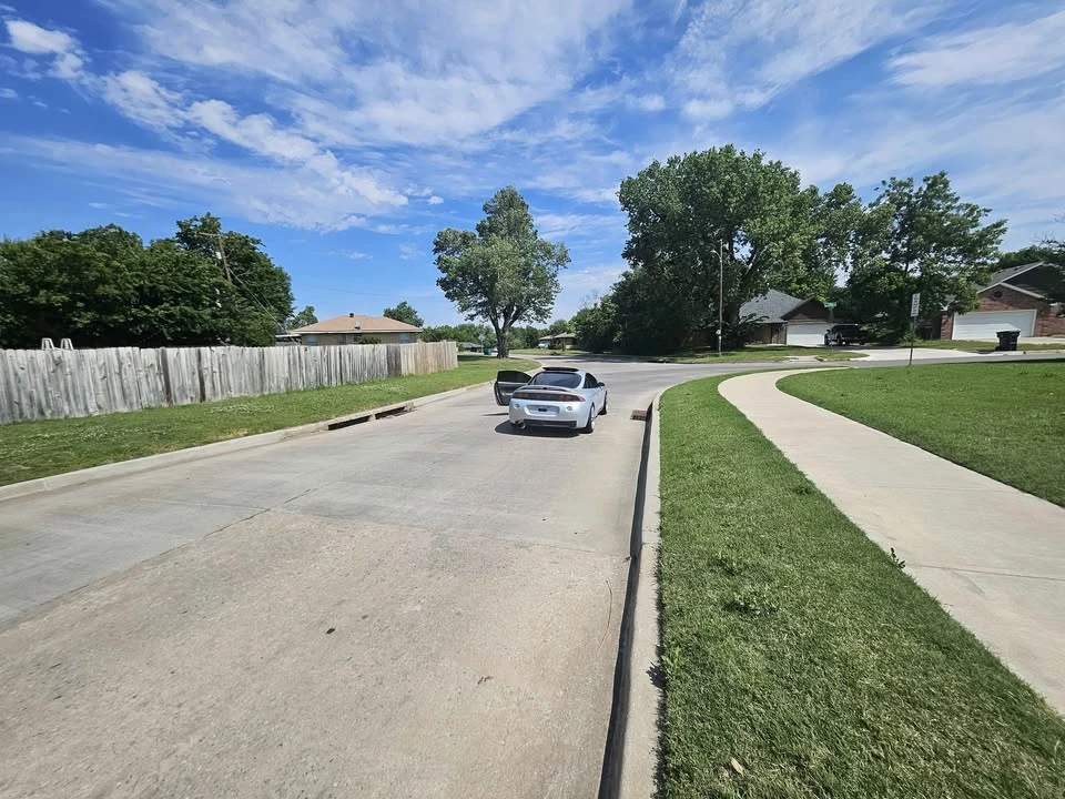 1997 Mitsubishi Eclipse 2nd Gen - Image 11 of 17