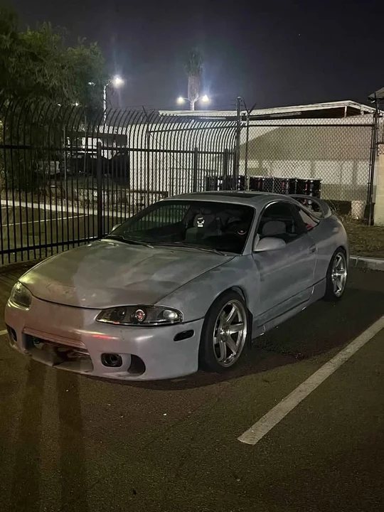 1997 Mitsubishi Eclipse 2nd Gen - Image 2 of 3