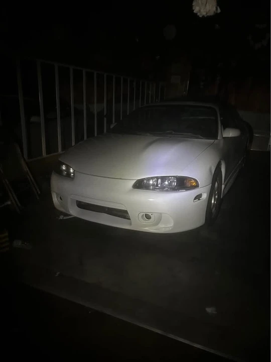1997 Mitsubishi Eclipse 2nd Gen - Image 4 of 13