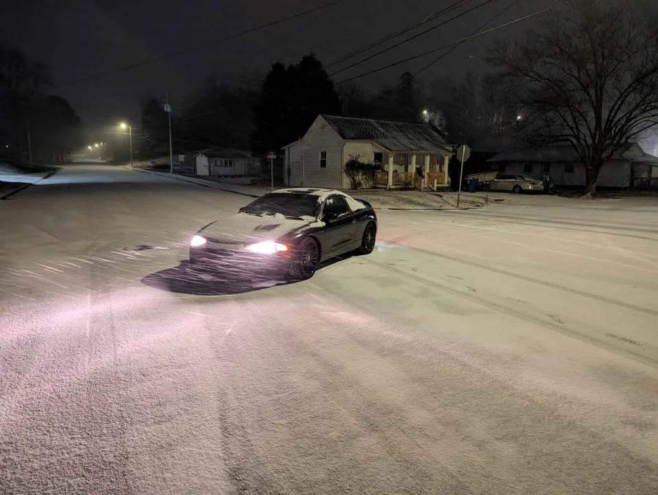 1997 Mitsubishi Eclipse 2nd Gen - Image 5 of 9