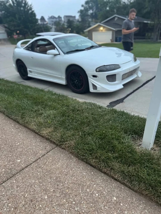 1997 Mitsubishi Eclipse 2nd Gen - Image 3 of 4