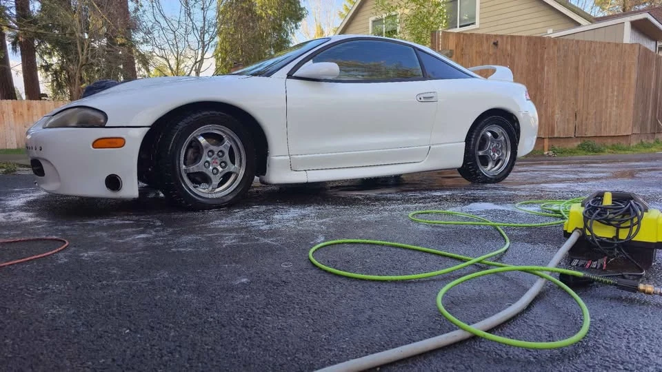 1997 Mitsubishi Eclipse 2nd Gen - Image 2 of 2