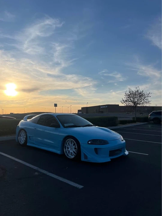 1997 Mitsubishi Eclipse 2nd Gen - Image 4 of 11