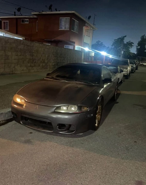 1997 Mitsubishi Eclipse 2nd Gen - Image 2 of 3