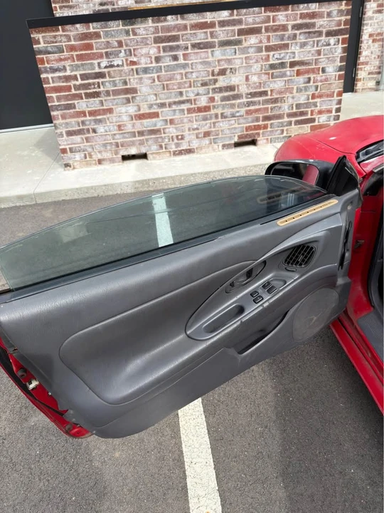 1997 Mitsubishi Eclipse 2nd Gen - Image 5 of 16