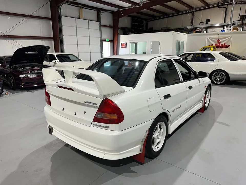 1997 Mitsubishi Lancer Evolution IV 6th Gen - Image 8 of 17