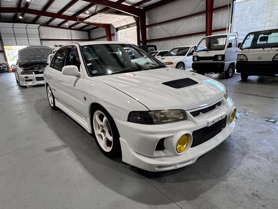 1997 Mitsubishi Lancer Evolution IV 6th Gen - Image 8 of 20