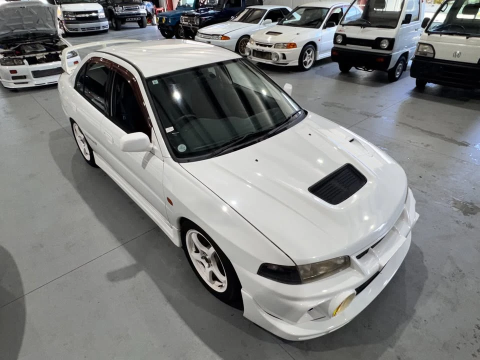 1997 Mitsubishi Lancer Evolution IV 6th Gen - Image 9 of 20