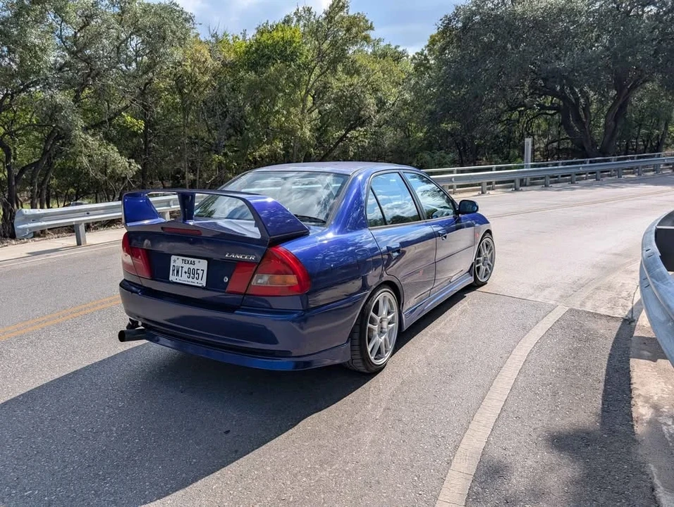 1997 Mitsubishi Lancer Evolution IV 6th Gen - Image 4 of 8